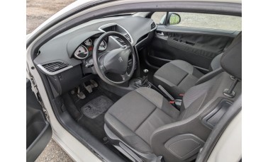 Peugeot 207 1.6 HDi Confort