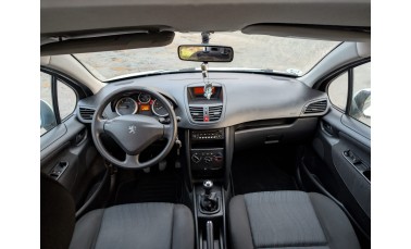 PEUGEOT 207 1.4HDi
