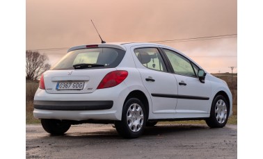PEUGEOT 207 1.4HDi